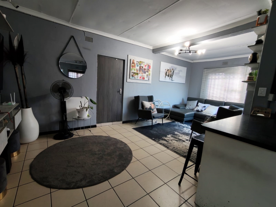 4 Bedroom Property for Sale in Delft Western Cape